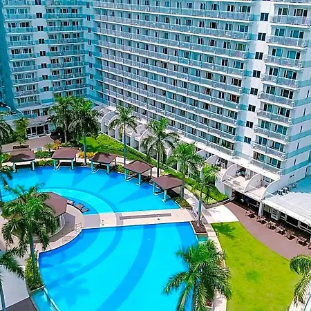 Maru Suite Shell 12F; Pool View, Netflix